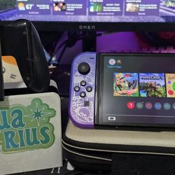 Switch 1 OLED Splatoon Addition WITH 128GB micro SSD. With baynetta and pokemon diamond