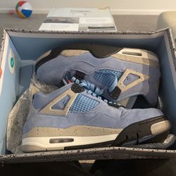 Jordan 4 - UNC