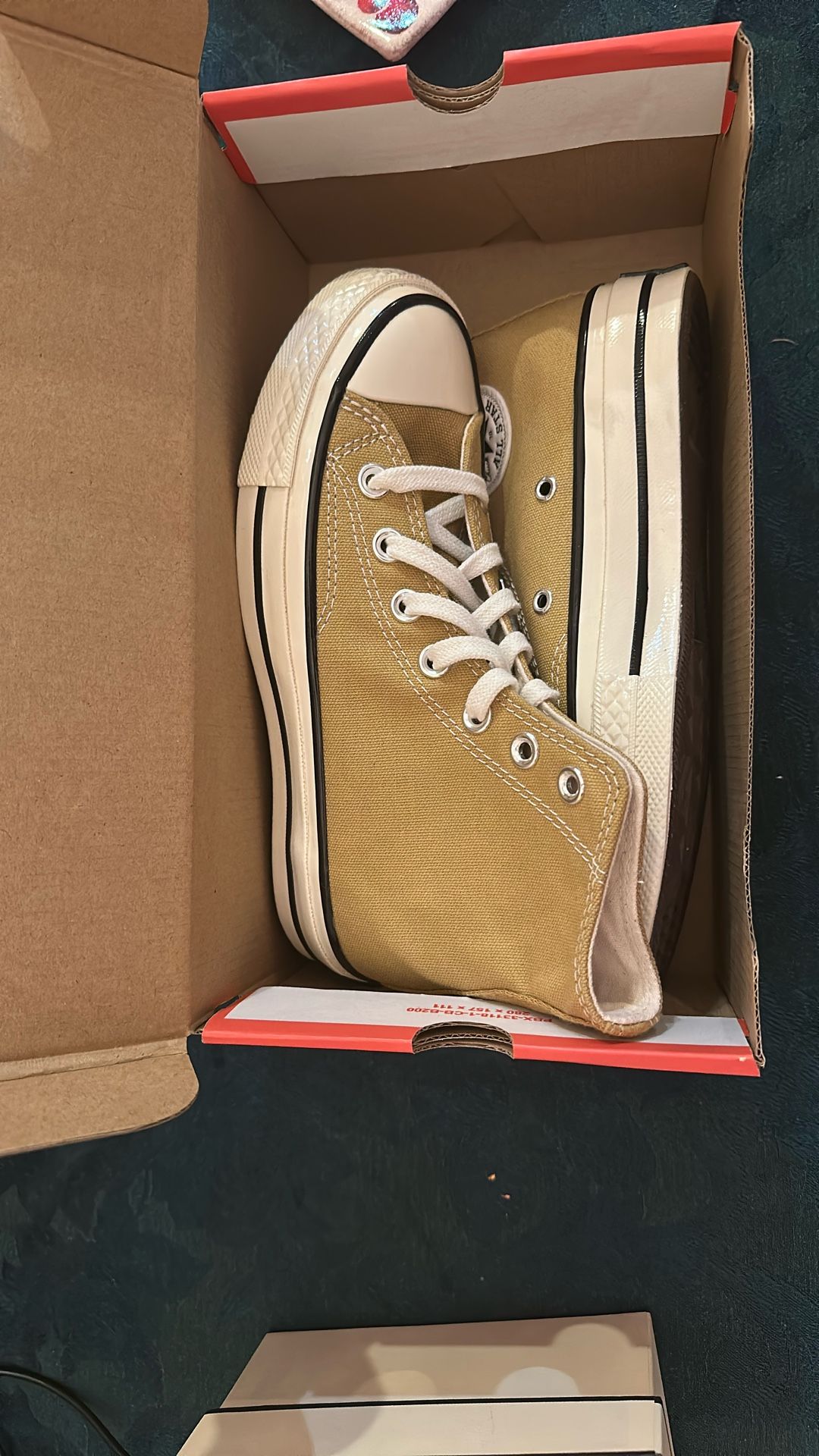 New-Never worn Converse Chuck 70 Canvas High Tops