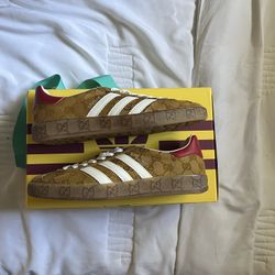 Size 8W - Gucci X Adidas Gazelle 