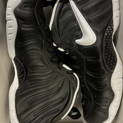 Nike Foamposite Pro. “DR.DOOM” Size(11M). Preowned With Og All. Appears To Be Worn 1x. Market Value 400+. My Price $230. Cash. Steal! 
