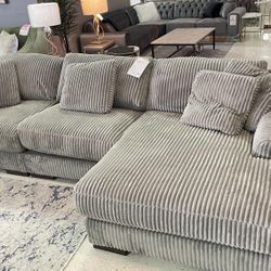AP🎉 Lindyn 3 Piece Sectional Couch With Chaise// Fast Delivery - Financing 