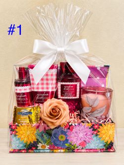 🌸 Mother’s Day Gift Baskets Available 🌸