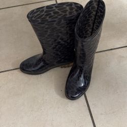 Rain boots