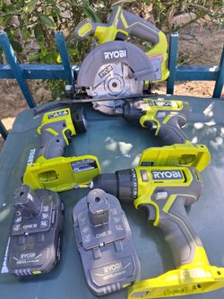 6 item ryobi tool
