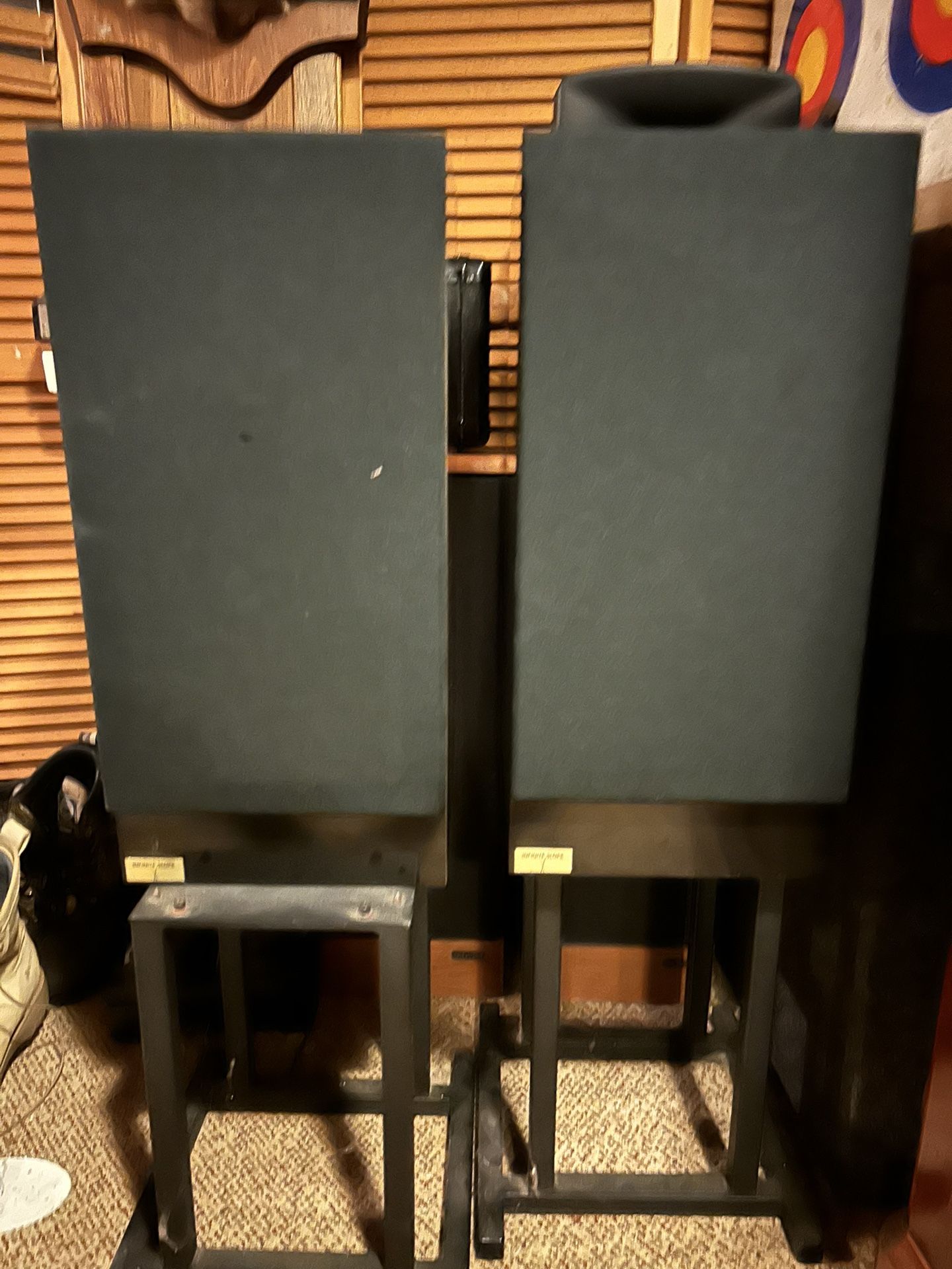 Infinite Slope Speakers
