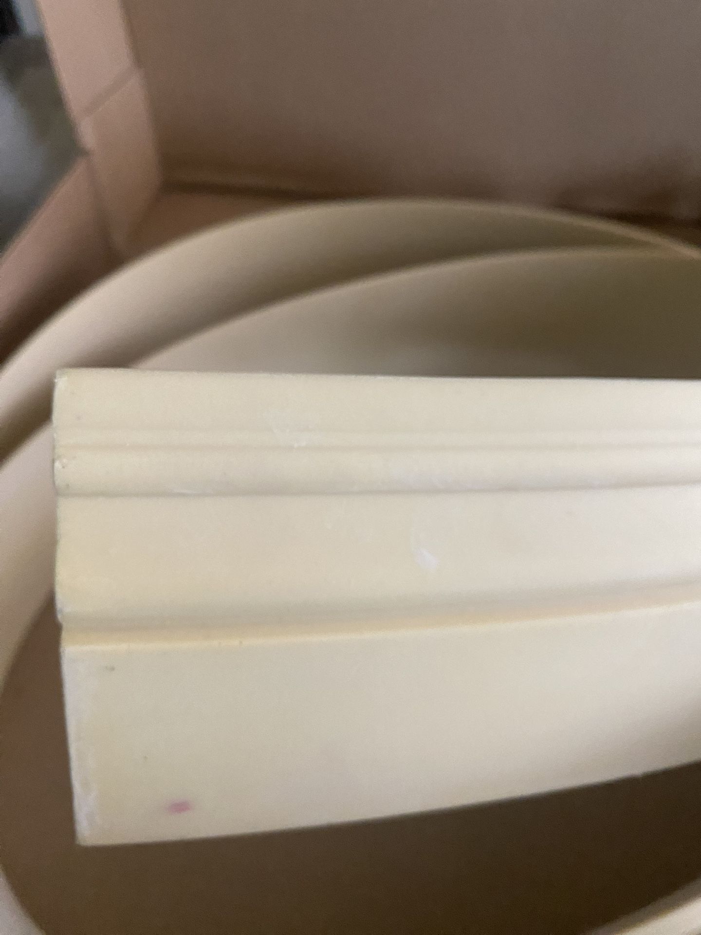 Flexible baseboard molding 3 7/8” x 24ft long