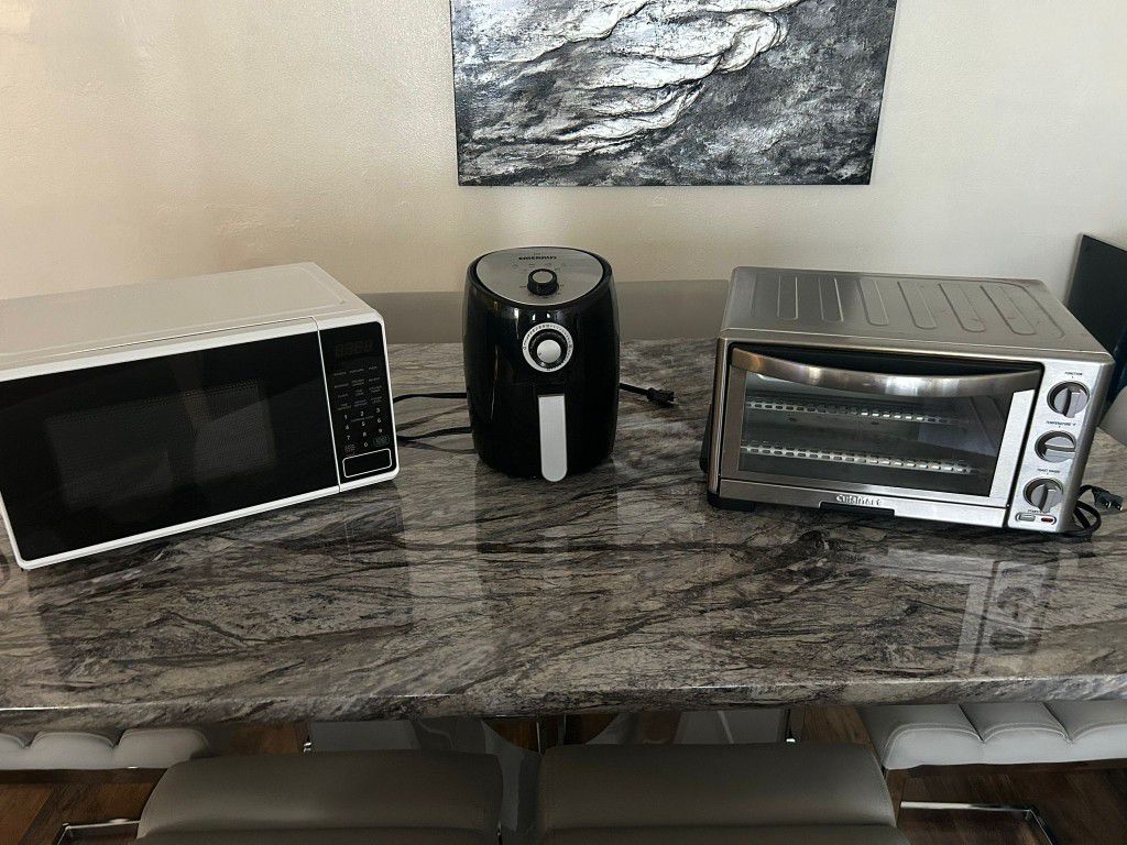 Microwave, Air Fryer and Tabletop Oven for Sale