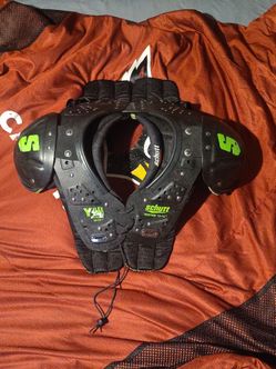 Schutt Y-Flex Youth Shoulder pads