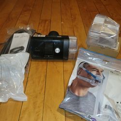 ResMed Airsense CPAP Machine Complete W/Accessories 