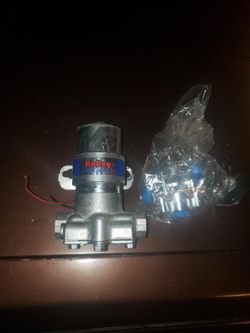 Holly blue fuel pump. Only used to crank engine up on engine stand.