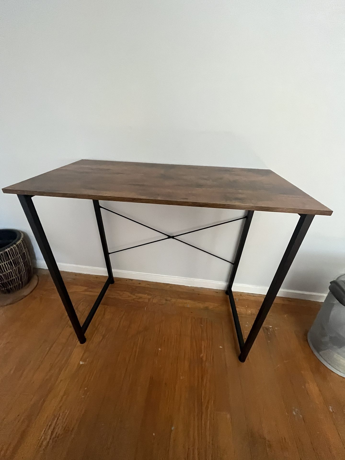 40 Inch Laptop Desk