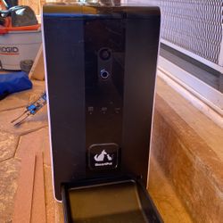 ISmart Pet Feeder W/camera 