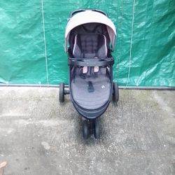 Baby Trend: Foldable Baby Stroller. 