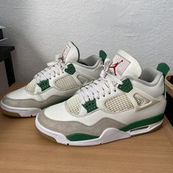 Jordan 4 Retro SB Pine Green