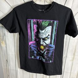 Batman - The Joker Tee Shirt Size Medium Men’s