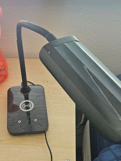 Desk light phone charger