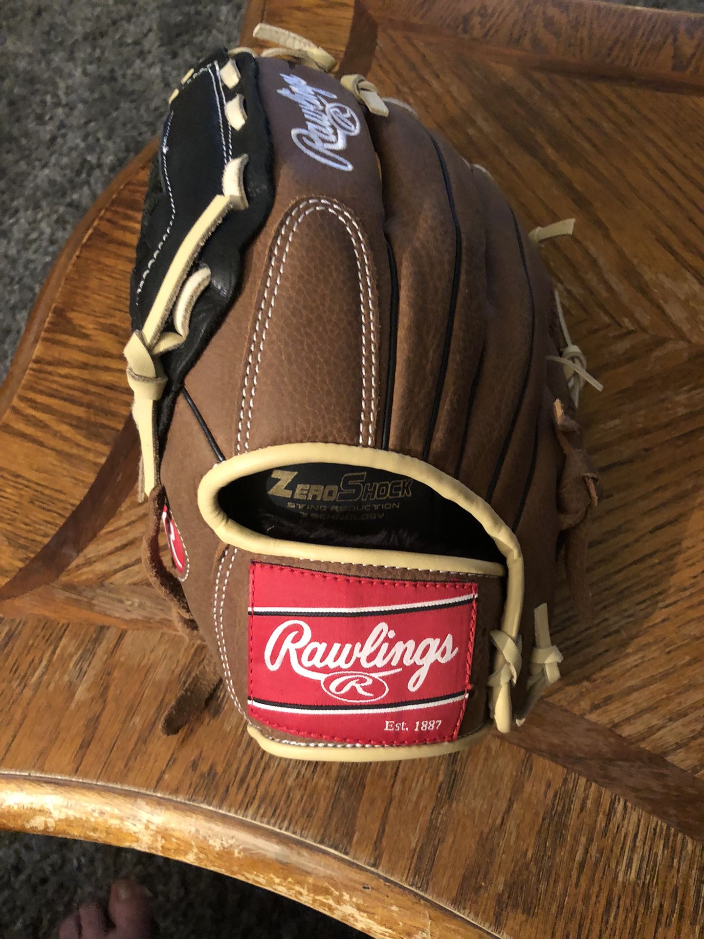 Left-Handed Throw Rawlings Zero Shock 12” D120BD Premium Series