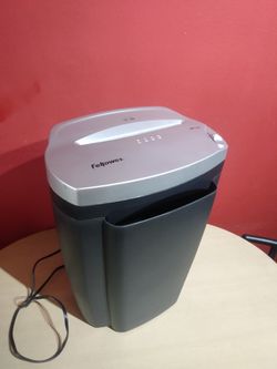 11 sheet Paper Shredder FELLOWES (contact info removed) Powershred Model W11C Cross-Cut Compact Size Paper Shredder