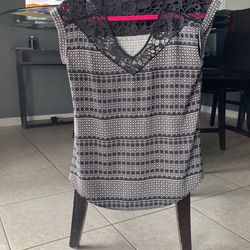 Pre-Worn Express Blouse Size Small