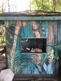Old walk in the wild zoo play house