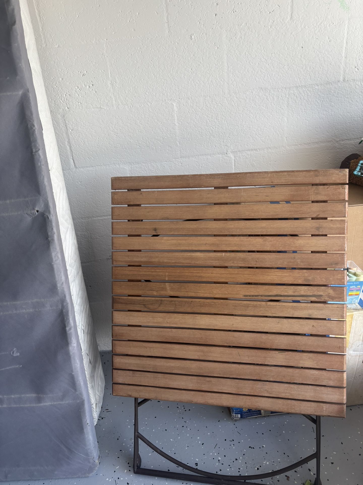 foldable table