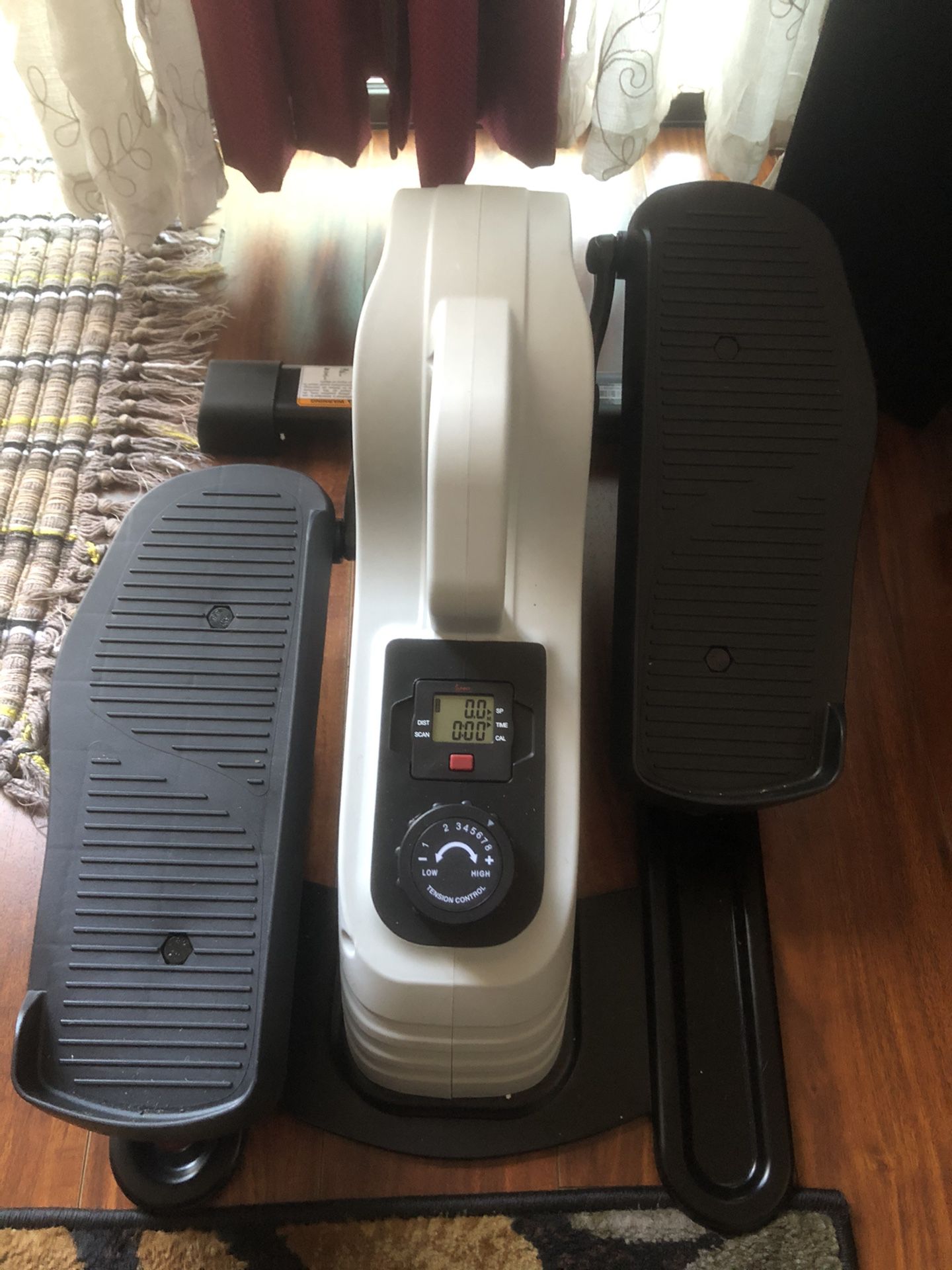 Compact Elliptical Machine (for home or office)