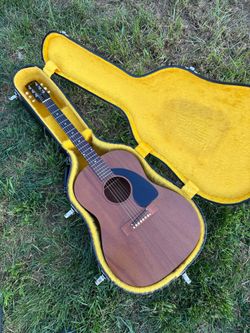 Gibson B15