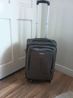 Samsonite carry on