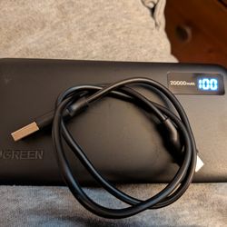 UGREEN Portable Charger (20000 mAh)