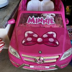 Kids Minnie Mercedes Car
