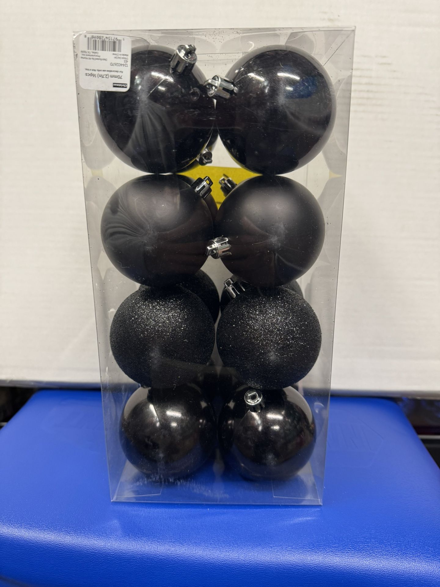 Christmas 16pc Black Ornament Set! NEW!!