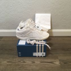 Adidas Badbo 1.0 Bad Bunny Resilience