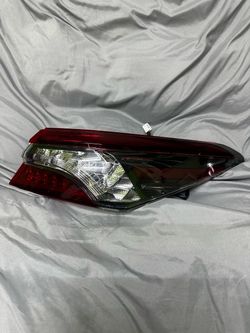 2021-2024 toyota Camry LED Taillamp right OEM