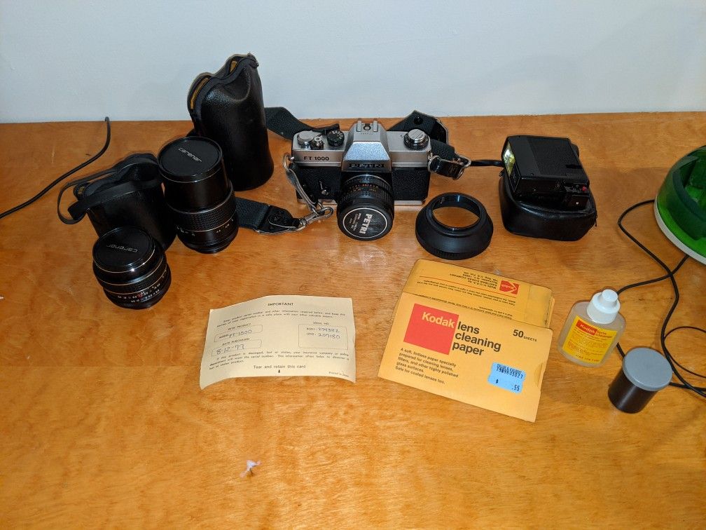 Vintage Petri Camera - 3 lenses and accessories