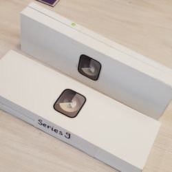 Apple Watch Series 9 Brand New - $1 Today and the rest later 🤗