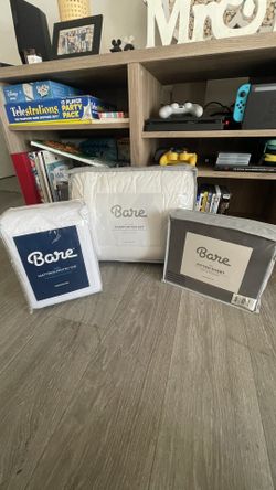 NEW NEVER OPENED Bare King Bedding Set