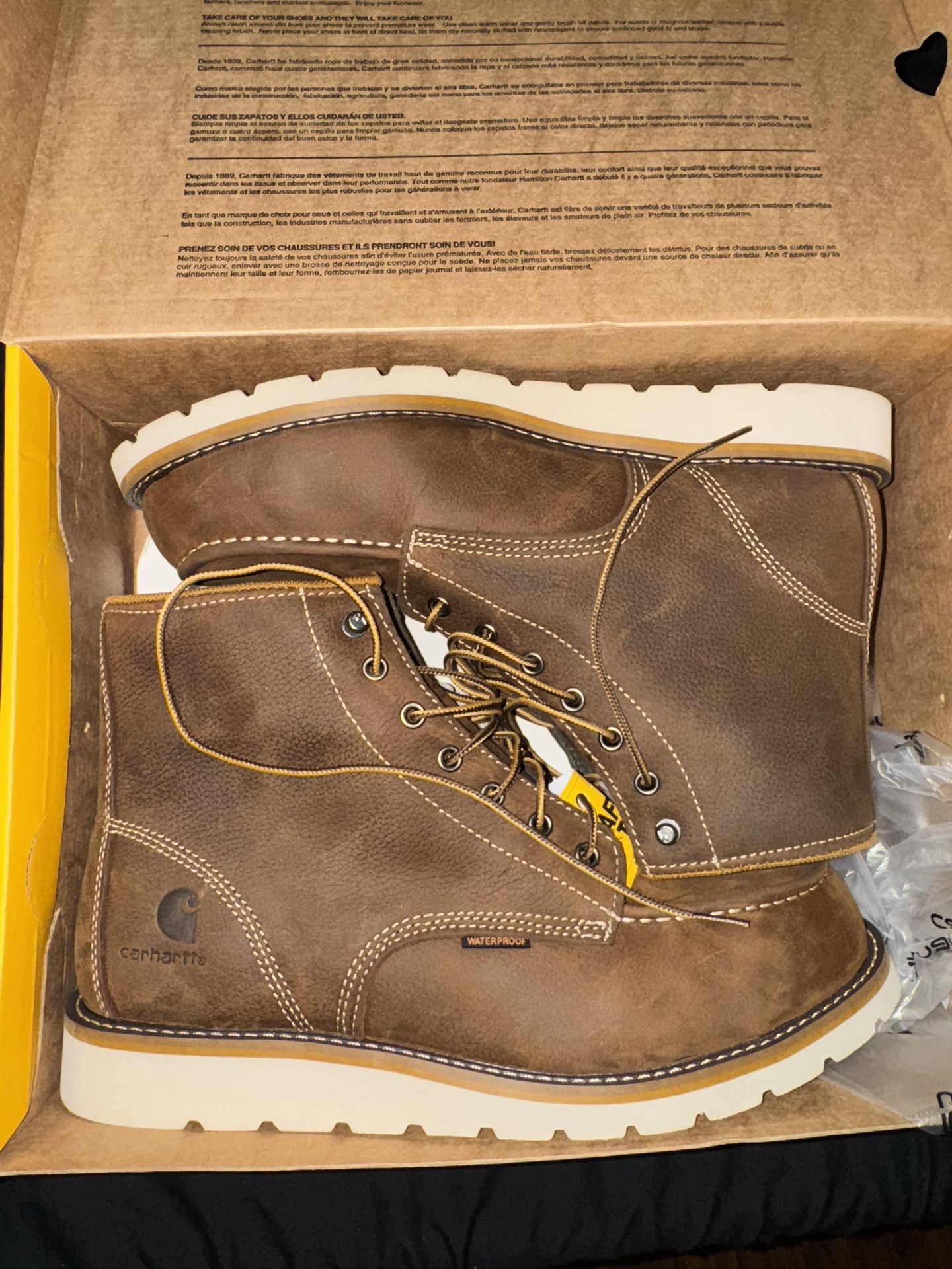 Carhartt work boots (NEW)
