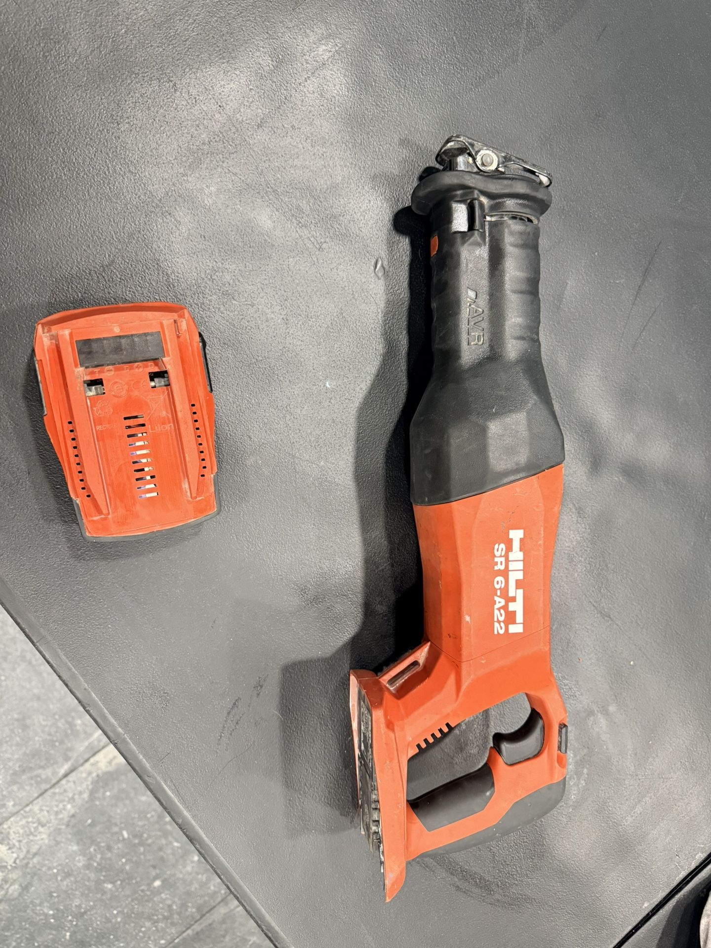 HILTI sawzall
