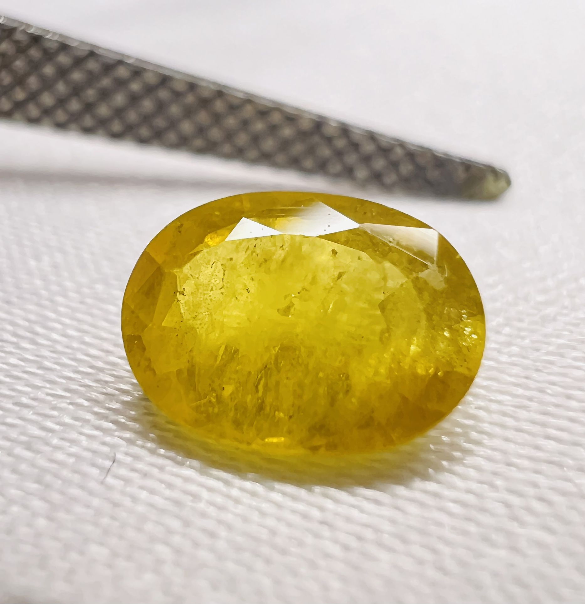 Natural Gemstone - Yellow Sapphire 