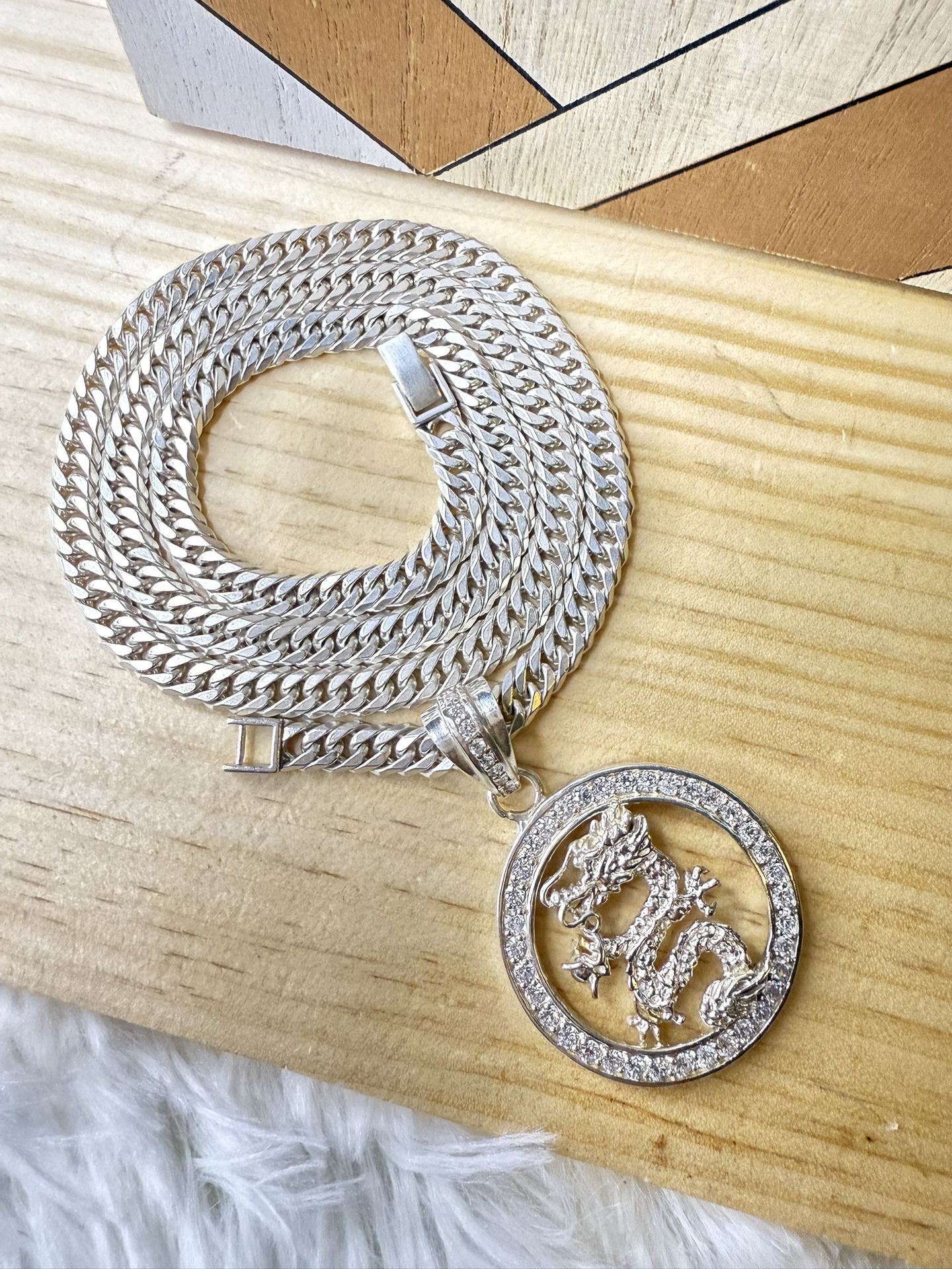 Sterling silver necklace size 24” 71.5g, 6.5mm