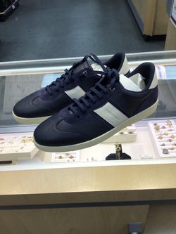 Ferragamo Navy Leather Low-Top Sneakers