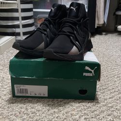 Muse Echo Selena Gomez Puma