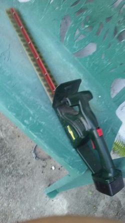 Hedge. Trimmer. W guard need plug as is