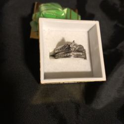 Wedding Ring Set. Silver Diamonds Not A Very Good Quality But They’re Are Diamonds . Size6