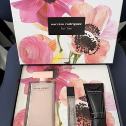 Narciso Rodriguez For Her 3-Pc. Gift Set