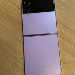 Galaxy Flip 4 Fully Unlocked 