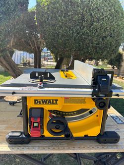 DeWalt Compact Jobsite Table Saw