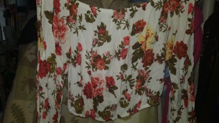 Floral summer crop top