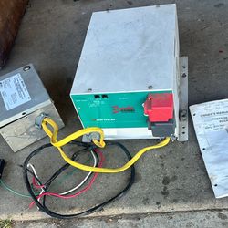 RV Inverter 12v Freedom 458 Series combi 